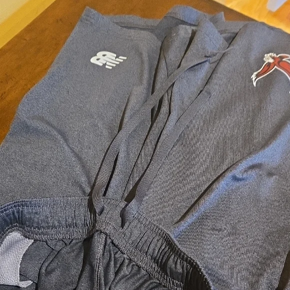 New Balance Boston College Eagles Men's Athletic Shorts Size Large Gray - Picture 7 of 7